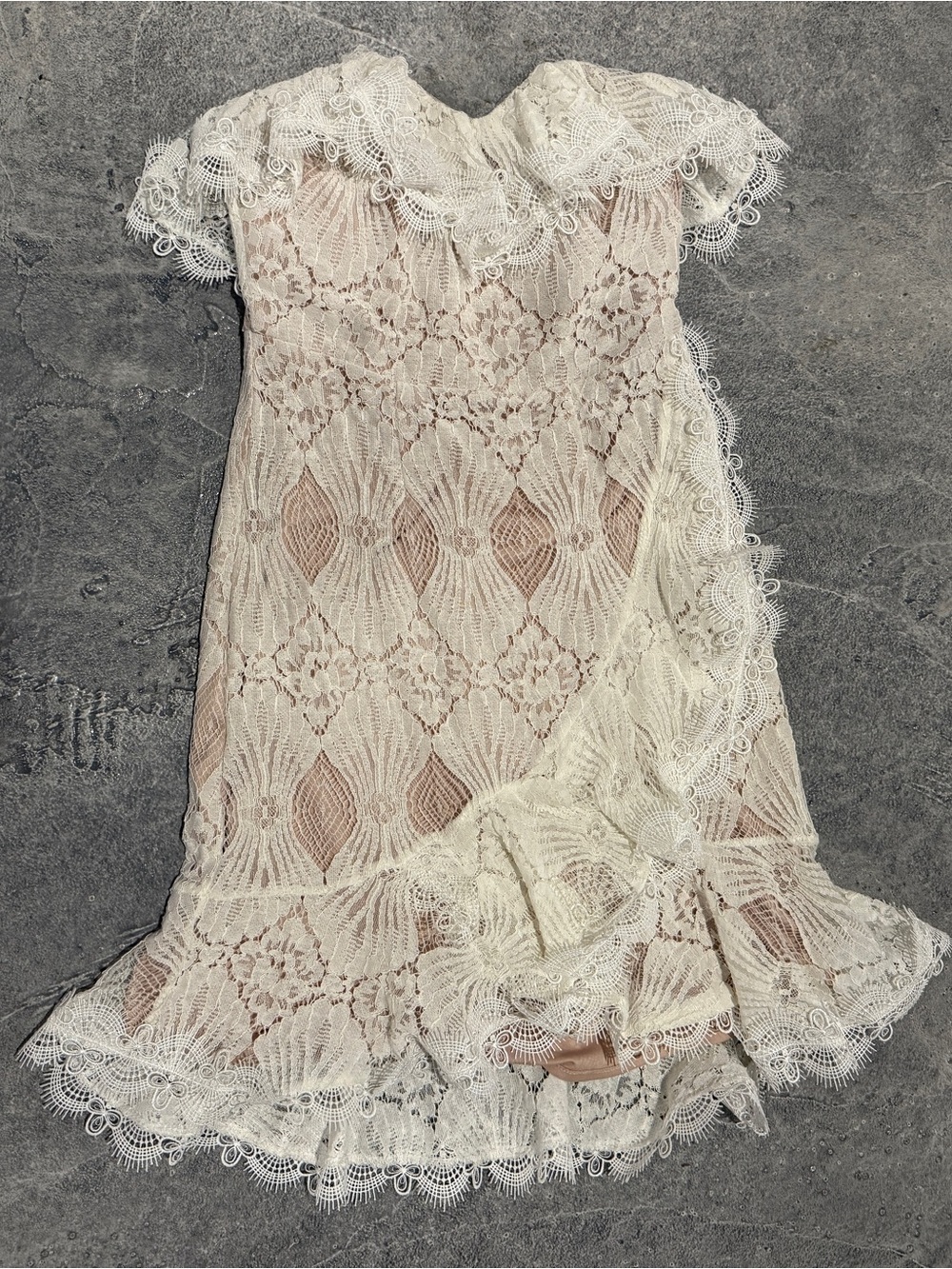 Selfie Leslie Lace Strapless Mini Dress